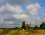 Radzieje Węgorzewskie, stacja kolejowa (Rosengarten in Masuren mit einem alten Bahnhof)