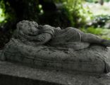 Sleeping baby sculpture Old cemetery Lodz IMGP7101