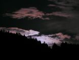 Muszyna - moonrise over the Malnik hill