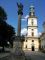 Trzebnica, kolumna św. Jana Nepomucena przed bazyliką pw. św. Jadwigi i św. Bartłomieja Apostoła - Aw58(MW)